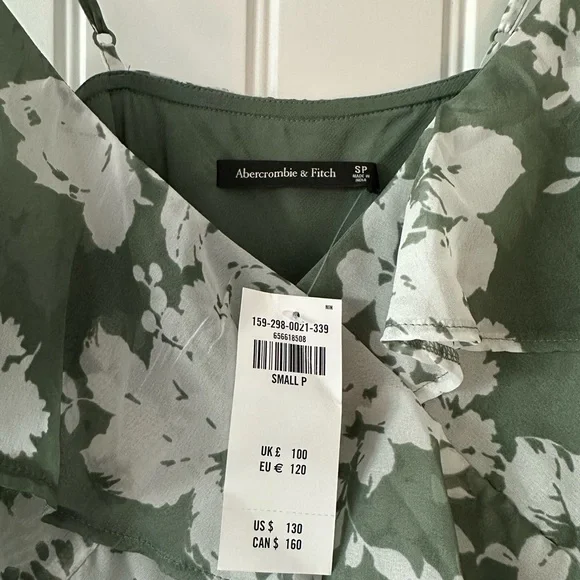 NWT Abercrombie & Fitch Cascading Ruffle Dress - Picture 2 of 4